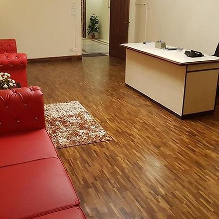 Greenleaf Apartment And Suites, Kalkaji Nuova Delhi Esterno foto