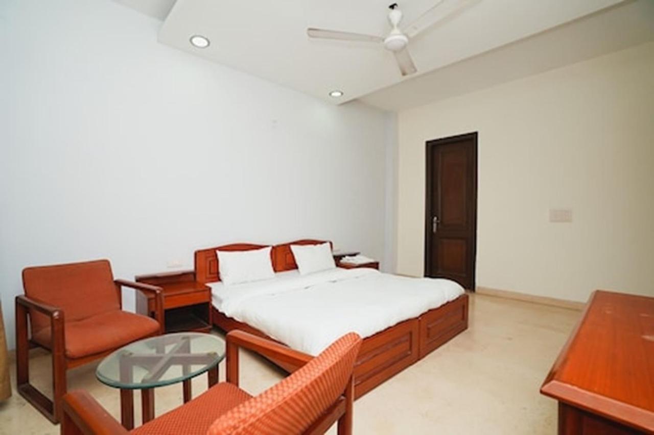 Greenleaf Apartment And Suites, Kalkaji Nuova Delhi Esterno foto