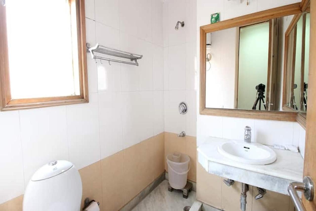 Greenleaf Apartment And Suites, Kalkaji Nuova Delhi Esterno foto