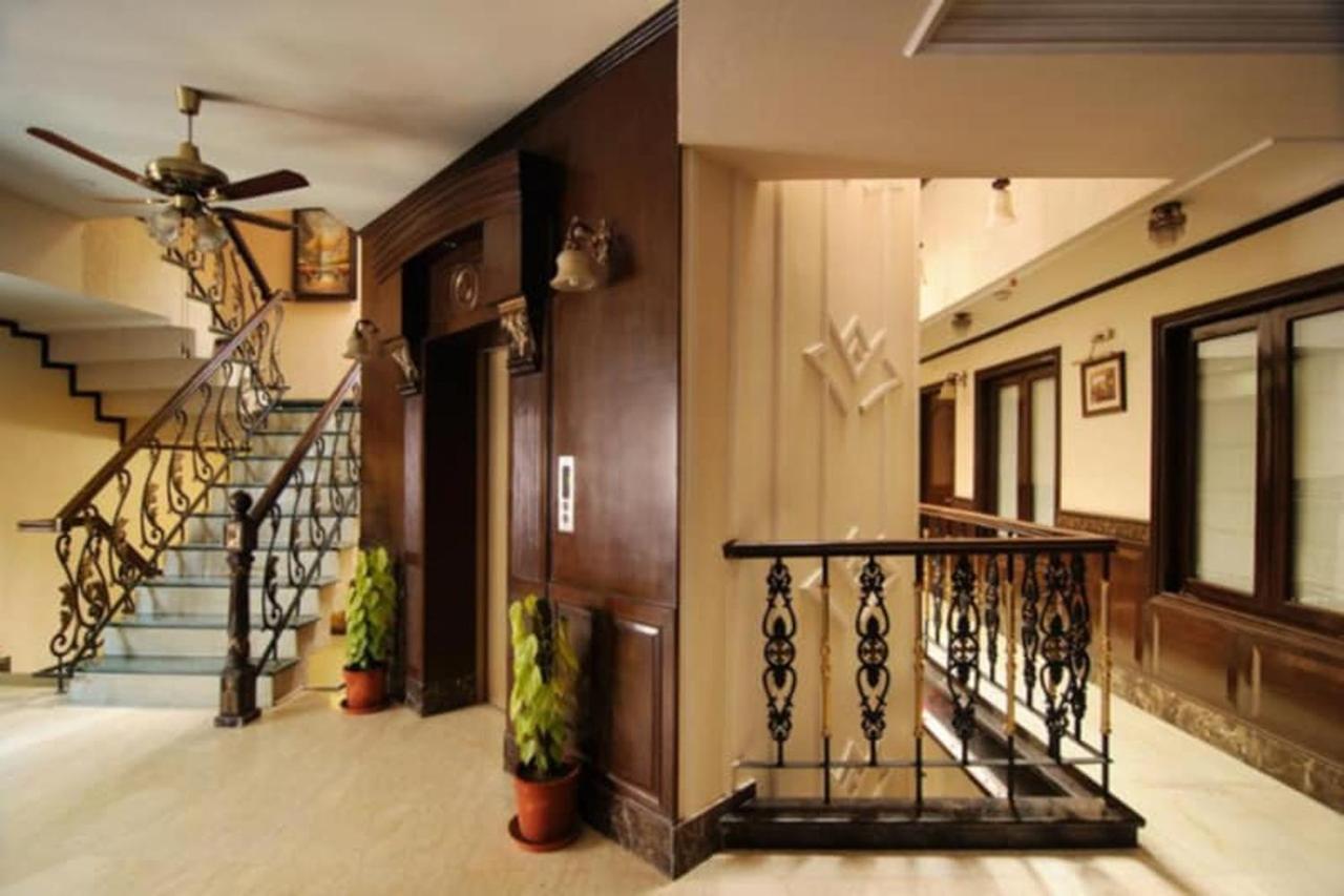 Greenleaf Apartment And Suites, Kalkaji Nuova Delhi Esterno foto