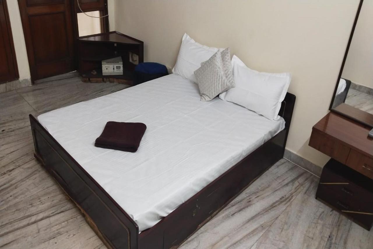 Greenleaf Apartment And Suites, Kalkaji Nuova Delhi Esterno foto
